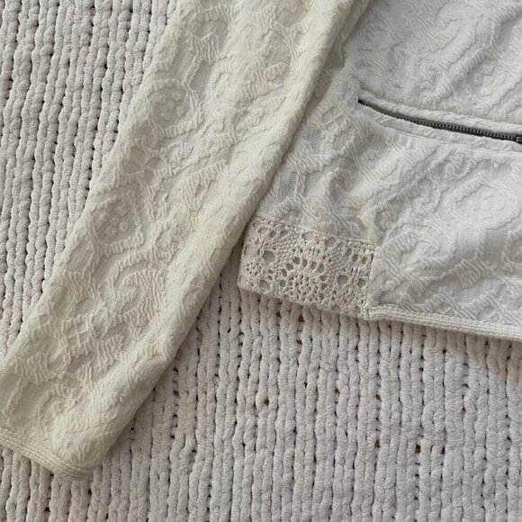 Anthropologie Moth White Jacquard Quilted Zip-Up Jacket - Size Medium - Picture 3 of 7